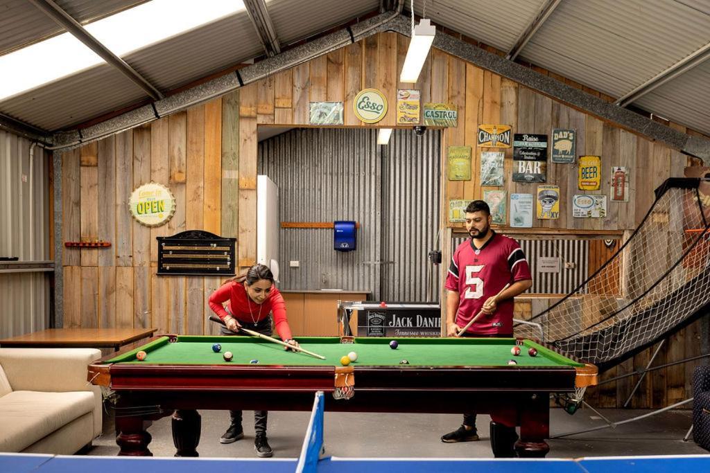Kitty'S Cottages - Managed By Big4 Strahan Holiday Retreat 外观 照片