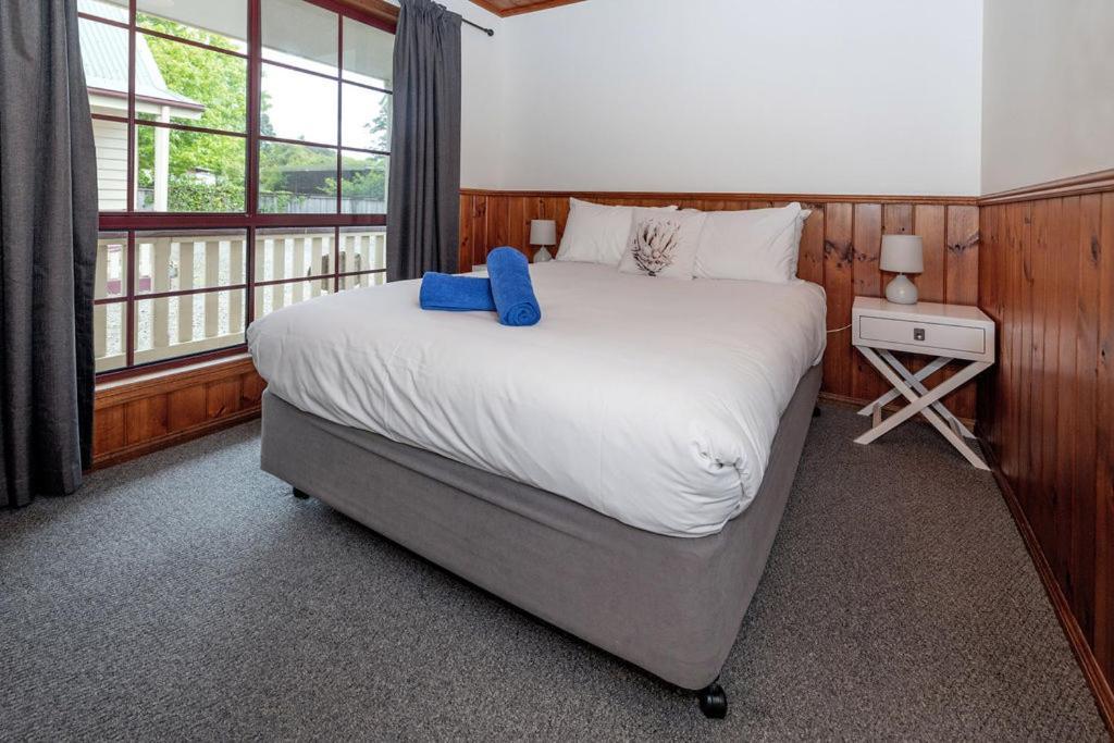 Kitty'S Cottages - Managed By Big4 Strahan Holiday Retreat 外观 照片