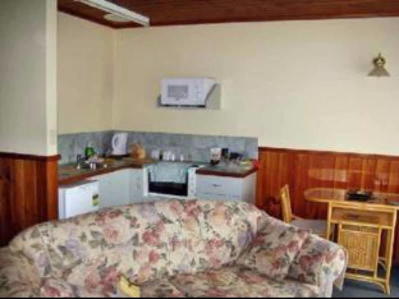 Kitty'S Cottages - Managed By Big4 Strahan Holiday Retreat 外观 照片